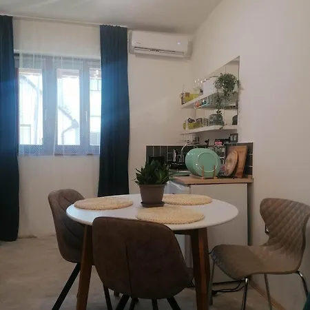 Ide-odu 公寓 包姚